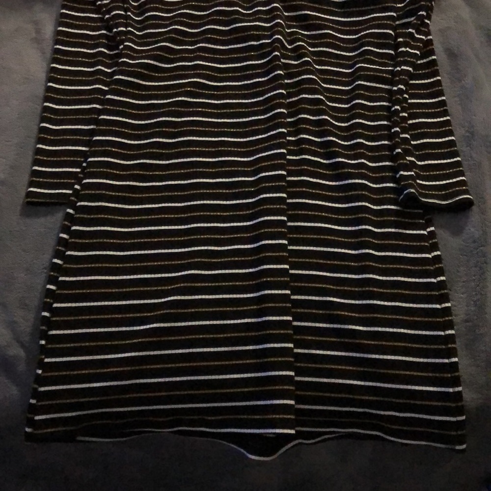 Dress - Picture 5 of 7